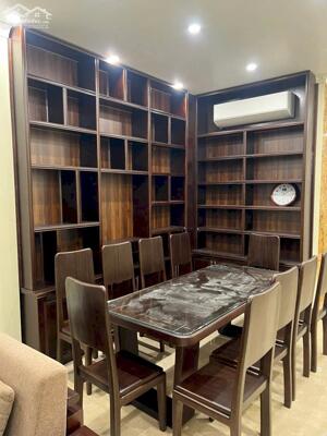 Cần bán 79,1m2 nhà 6 tầng, thang máy, vỉa hè siêu rộng 10m đầu phố Ngô Gia Tự, Việt Hưng