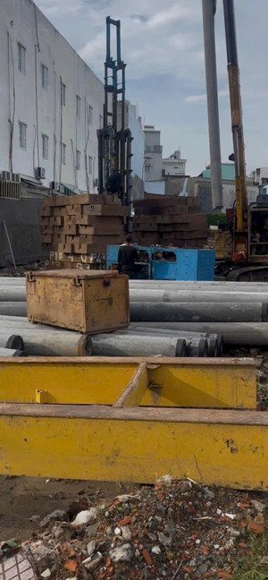 nhà phố quận 8 - cách đại lộ võ văn kiệt 300m, cách trung tâm quận 1 chưa đầy 20p