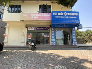 nhà 2 tầng 3 mặt tiền cổ loa, khu dân cư sầm uất, tiện kd hoặc mở vp cty