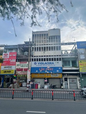 cho thuê tòa nhà 2 mt lý thường kiệt, p9, q. tân bình. dt 8x38m. kc 1 trệt 5 lầu tm. giá 200tr/th