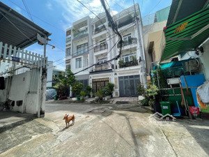 nhà đẹp, hẻm xe tải, hiệp bình chánh, 4 lầu, 53m2, 4.6x11.3m, kdc an ninh, giá: 9.5 tỷ