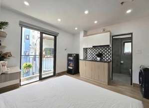 mỹ đình -tòa ccmn cao cấp -dòng tiền 850tr/năm-7 tầng thang máy-ô tô đỗ cửa- full nội thất