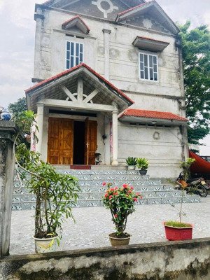 nhà 2 tầng đẹp sẵn nội thất khuân chỉ việc ở -( hạ hoà - phú thọ)