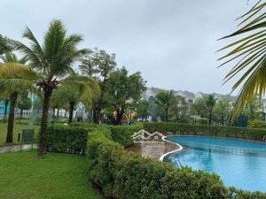 cực sốc ! bt nhìn bể bơi, công viên cần bán gấp 17 tỷ ! lh ngay !!