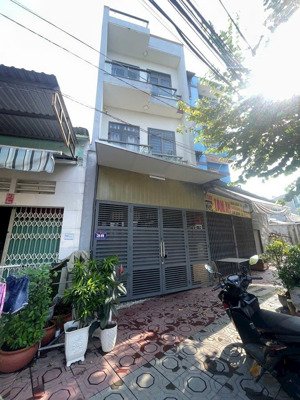 bán gấp nhà mặt tiền 1 trệt 2 đổ 3 tấm.hoàn công .mặt tiền hoàng hoa thám, 4,15 tỷ, 40m2, 3pn, 3wc