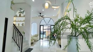 bt chỉ 4 tỷ - (nhà 2 tầng - ngang 5x13 , 4pn )