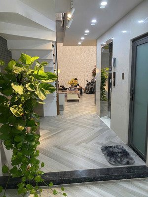 bán nhà ngay city land phan văn trị p10, dt: 4.2*22m trệt lửng 2 lầu st