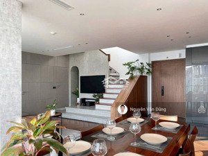 penthouse ecopark - s z: ~ 300m² - full nội thất với 150m². lh 