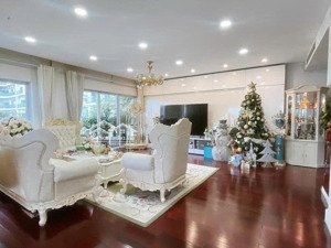 chính chủ bán căn hộ chung cư goldmark city, 10,5 tỷ, 130m2, 3pn, 2wc, căn góc view thoáng