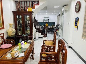 siêu hiếm! nhà bán liễu giai,vài bước chân ra phố, nhà cực thoáng, 51m 5t chỉ 10,5 tỷ. 