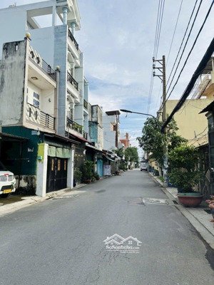 tân bình f14 9ty hẻm ôtô vào nhà đường trường chinh