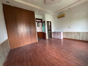 cho thuê căn hộ dịch vụ full nội thất tại cát lái q2 củ tphcm