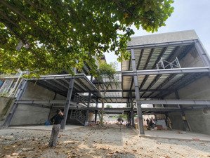 vip- tòa nhà nguyễn văn hưởng- 20m x 28m- 4 tầng- thảo điền, quận 2