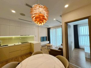 mời thuê căn hộ 2pn 2wc 58m2 đủ đồ ban công hướng nam toà h2 haven park.hl ạ