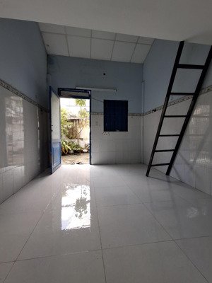 cho thuê phòng trọ giá rẻ 15m gác lửng, ngay quang trung - thống nhất , gò vấp