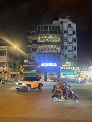 cho thuê nhà phố nguyễn văn cừ quận 1, 127,8m2 đất x 6 tầng, mặt tiền 7.5m, giá 279 triệu tl hot!