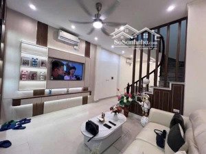 40m2 kinh doanh mặt tiền hơn 4m ô tô tránh phố đình thôn giá 14 tỷ nhỏ