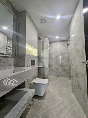 nhà cầu giấy 36m 8 tỷ các ô tô 10m ngõ thông ở sướng