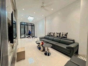 trung tâm đống đa - 6 tầng thang máy đẹp - 10m ô tô tránh - 50m2 - 3,5m mặt tiền - 13,8 tỷ