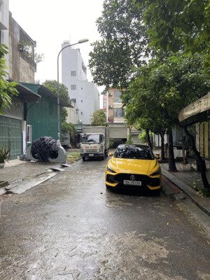 bán nhà liền kề mậu lương: dt 55m, 6 tầng .giá 14.5 tỷ