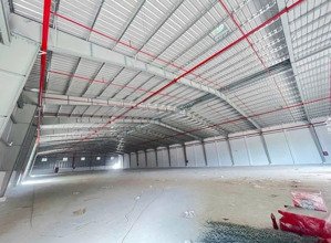cần bán gấp kho xưởng 3000m2 ở kcn bình dương lh : 