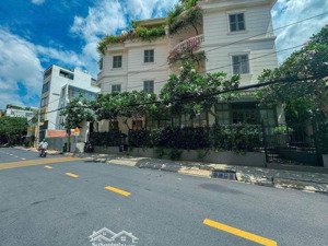 villa lê văn miến thảo điền, 708m² sàn trống suốt, 3 tầng 1 sân thượng, 150tr/tháng (10usd/m²)