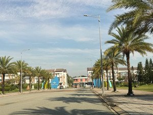 bán căn shophouse kinh doanh đa ngành nghề tại sun casa hòa phú - tp. mới