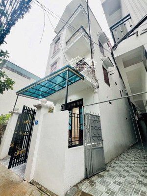 bán nhà riêng giá rẻ 69m2, giá 8,75 tỷ ở phúc lợi, long biên, hà nội bao đẹp, nhiều tiện ích