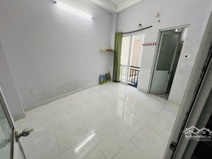 bán nhà 4 tầng, gần phạm văn đồng, bình thạnh, dt 95m2, dòng tiền 55tr/th, chỉ 8.x tỷ