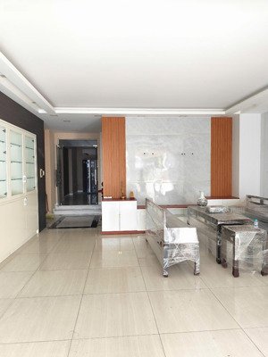 cho thuê nhà phố 1 trệt 2 lầu tầng hầm đẹp đầy đủ nội thất khu d2d