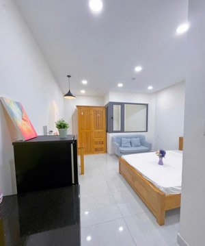 phòng mới 100% - 30m2 full nội thất - cửa sổ thoáng - ngay trung tâm bình thạnh, gần đh văn lang.