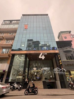 văn phòng siêu thoáng mặt phố hoàng cầu. view hồ, 02 hầm để xe thoải mái. lh 