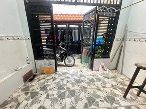 bán nhà q7, 3,4 tỷ, 50m2 gần nguyễn thị thập kdc đông