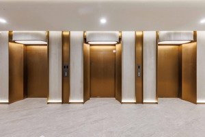 cần bán căn 55m view bể bơi tầng trung đẹp lh 