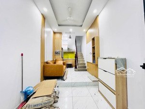 tôn đức thắng - 5 tầng - 3 ngủ - ngõ nông - tầm tiền hiếm - tặng full nội thất - nhỉnh 5 tỷ