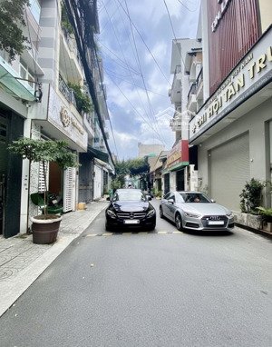 bán đất tặng nhà, 4x17, hẻm xe hơi cống lở, p15 tân bình, ngay trường chinh, gần chung cư phúc yên