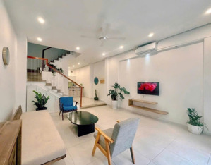 chủ cần bán nhanh toà căn hộ an thượng 37, cách biển chỉ 300m, khu phố tây