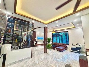 bán nhà đền lừ, ô tô qua nhà, xây mới thang máy 8,39 tỷ, 38m2