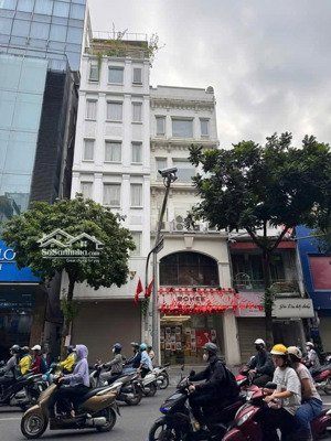 siêu phẩm mặt phố huế quận hai bà 8 tầng thang máy dt:150m mt:5,5m nhà mới kinh doanh sầm uất