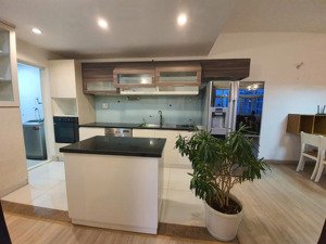 rẻ quá trời! cho thuê nhanh căn hộ cảnh viên 2, phú mỹ hưng. 118m2, 3pn, nội thất đẹp như mới