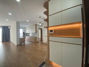 chính chủ bán căn hộ chung cư iris garden, 10,7 tỷ, 132 m2, 3n2w. căn góc view thoáng,lh 