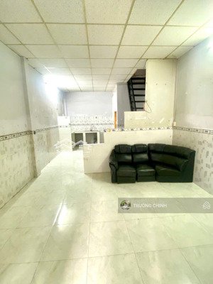 mã lò nhà 2 tầng - 4 x 8.5 - hẻm 4m - sổ hồng riêng - 3 tỷ 4