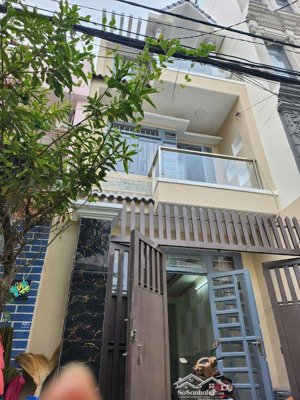 bán nhà cc như hình hẻm 435 lê văn thọ, gò vấp. dt: 4*15m, 3tầng đẹp, đct 13tr, hxh 4m, giá 6tỷ 990