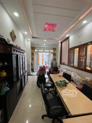 cho thuê nhà hẻm tải 7m, có sẵn máy lạnh, 4pn,5wc làm văn phòng, gđ, p.14 gò vấp