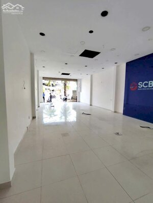 Cho thuê nhà mặt tiền đường 3/2 ngang hơn 6m gần đại học cần thơ