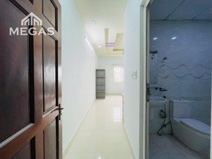 studio ban công & cửa sổ thoáng mát - sạch sẽ - an ninh - hẻm xe hơi - không chung chủ