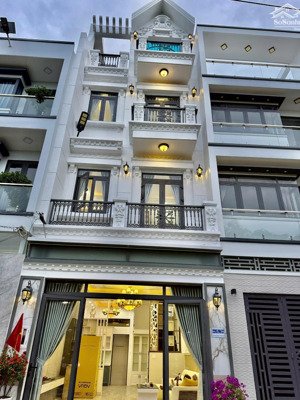 nhà đường 12m, giá: 6.9ty, dt: 5x11m, 4 tầng, mới 100%, cạnh chung cư, huỳnh tấn phát, tt nhà bè