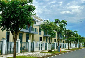 [hàng hiếm] căn biệt thự đơn lập view sông tự nhiên - tổ ấm 3 thế hệ chỉ 15,2 tỷ