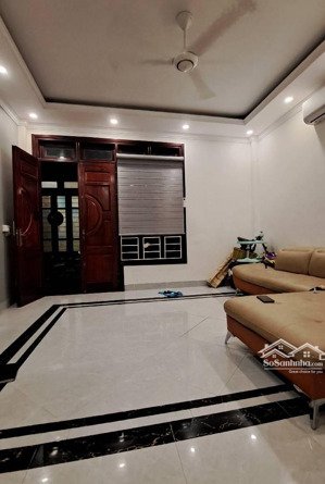 hiếm! nhà đẹp 31,2m phúc lợi. rẻ nhất long biên. hàng xóm vinhomes riverside. giá chỉ 5,5 tỷ