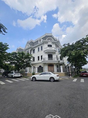 biệt thự góc 2 mặt tiền khu compound victoria - novaland - ngay lâm quang kỳ - giá 40 tỷ